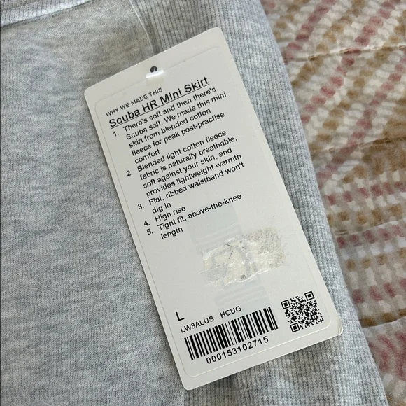 Lululemon Athletica Light Gray Mini Skirt - Picture 2 of 7